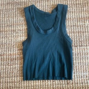 Green crop tank size s